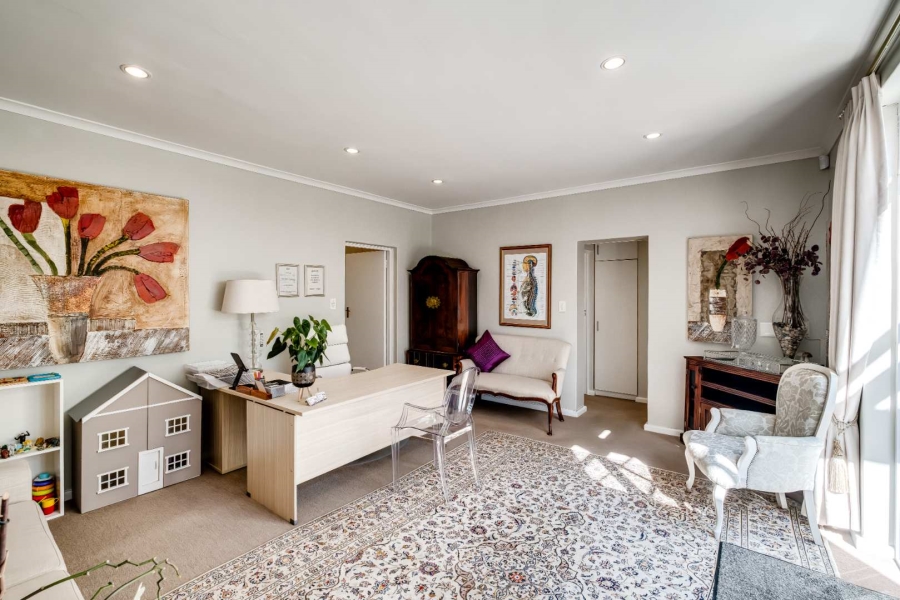 6 Bedroom Property for Sale in Newlands Western Cape